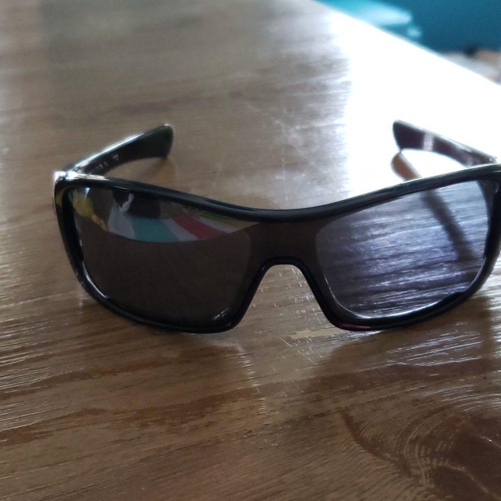 Oakley Antix